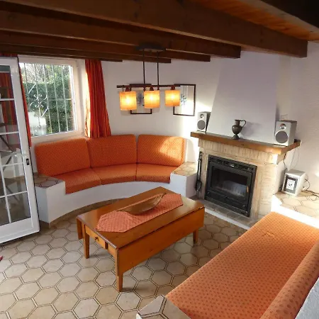 Holiday home Casa Luc Denia